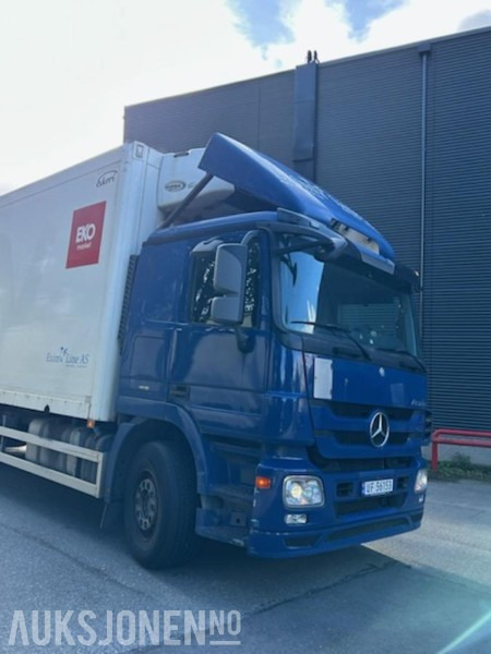 2012 Mercedes-Benz ACTROS skapbil/thermo med frys - Bilen har full service historikk - 573000 km. - Skříňový nákladní auto: obrázek 3 2012 Mercedes-Benz ACTROS skapbil/thermo med frys - Bilen har full service historikk - 573000 km. - Skříňový nákladní auto: obrázek 3
