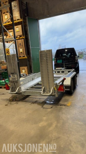 2013 Bobcat E26 m/2 skuffer og maskinhenger - Mini rýpadlo: obrázek 2 2013 Bobcat E26 m/2 skuffer og maskinhenger - Mini rýpadlo: obrázek 2