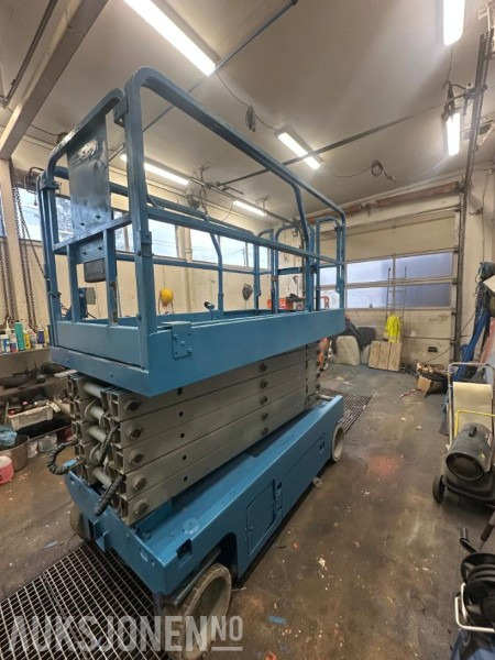 2013 Genie GS4047 14 meter elektrisk sakselift, årskontrollert, 393 timer - Pracovní plošina: obrázek 1 2013 Genie GS4047 14 meter elektrisk sakselift, årskontrollert, 393 timer - Pracovní plošina: obrázek 1