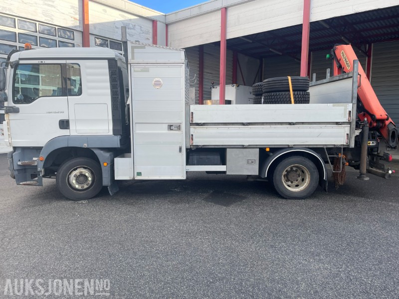 2013 MAN TGM 15.290 E- verkspåbygg med bak montert kran (Palfinger PK9002 – EH) og vinsj - Nye vinterfelger og dekk - Auto s hydraulickou rukou: obrázek 4 2013 MAN TGM 15.290 E- verkspåbygg med bak montert kran (Palfinger PK9002 – EH) og vinsj - Nye vinterfelger og dekk - Auto s hydraulickou rukou: obrázek 4