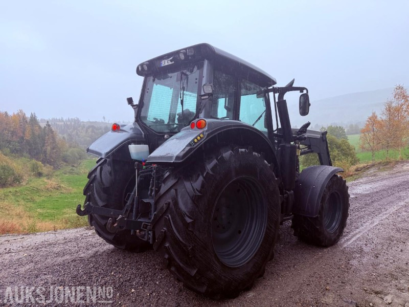 2013 Valtra N143 Direct med fronthydraulikk og kraftuttak(PTO) - Nylig EU godkjent - Traktor: obrázek 3 2013 Valtra N143 Direct med fronthydraulikk og kraftuttak(PTO) - Nylig EU godkjent - Traktor: obrázek 3