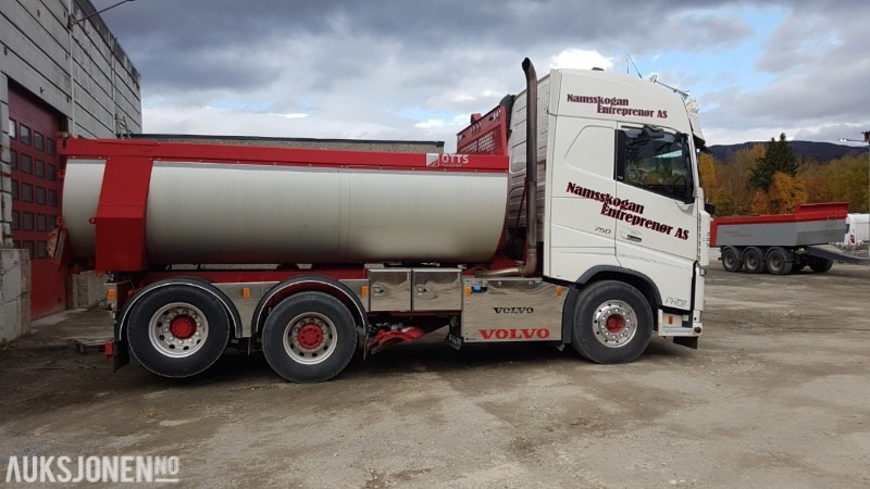 2013 Volvo FH16 750 - 6x2 med henger - Brøyterigget - Boggiløft - Tipphenger - EU godkjent - Euro5 - Sklápěč: obrázek 3 2013 Volvo FH16 750 - 6x2 med henger - Brøyterigget - Boggiløft - Tipphenger - EU godkjent - Euro5 - Sklápěč: obrázek 3