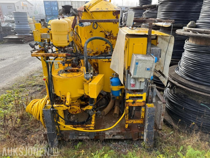 2014 Atlas Copco Unigrout Rig Smart M2 E45 / Injeksjonsplattform - Stavební zařízení: obrázek 5 2014 Atlas Copco Unigrout Rig Smart M2 E45 / Injeksjonsplattform - Stavební zařízení: obrázek 5