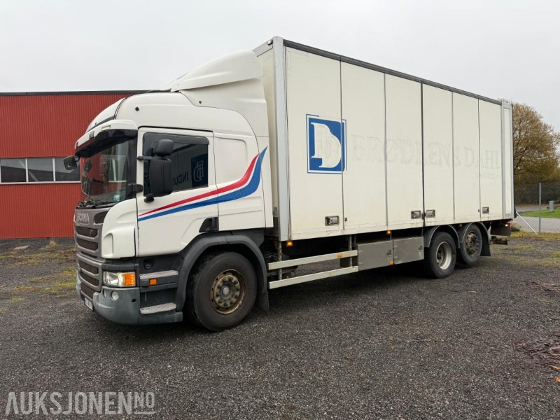 2014 Scania P370 SKAPBIL M/FULL SIDEÅPNING 18 PALLER TRUCKFESTE SERVICEHISTORIKK. - Skříňový nákladní auto: obrázek 1 2014 Scania P370 SKAPBIL M/FULL SIDEÅPNING 18 PALLER TRUCKFESTE SERVICEHISTORIKK. - Skříňový nákladní auto: obrázek 1