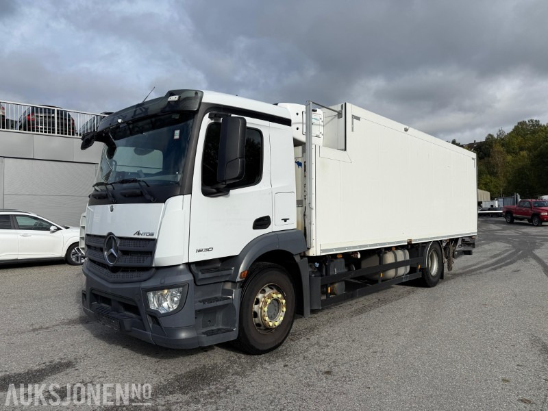 2015 Mercedes-Benz ANTOS 1830 skapbil, baklem, kjøling, fjernkontroll, ryggekamera, 360, lav KM - Skříňový nákladní auto: obrázek 1 2015 Mercedes-Benz ANTOS 1830 skapbil, baklem, kjøling, fjernkontroll, ryggekamera, 360, lav KM - Skříňový nákladní auto: obrázek 1