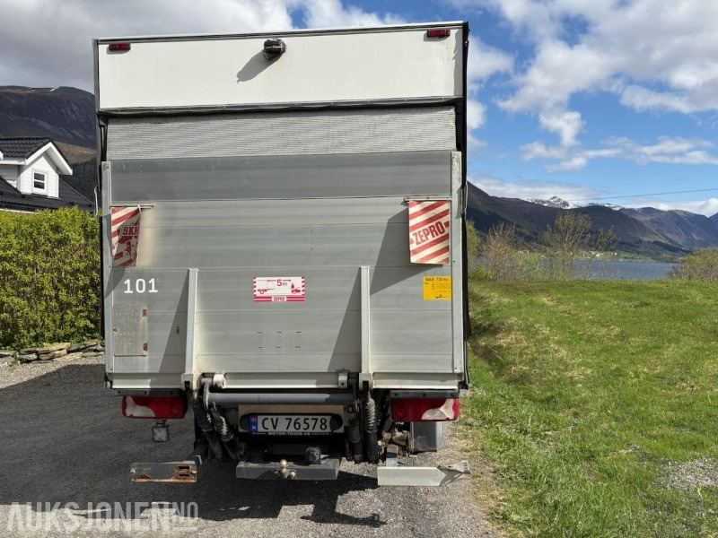 2015 Mercedes-Benz Sprinter ADR-godkjent Løftelem Hengerfeste - Skříňový nákladní auto: obrázek 3 2015 Mercedes-Benz Sprinter ADR-godkjent Løftelem Hengerfeste - Skříňový nákladní auto: obrázek 3