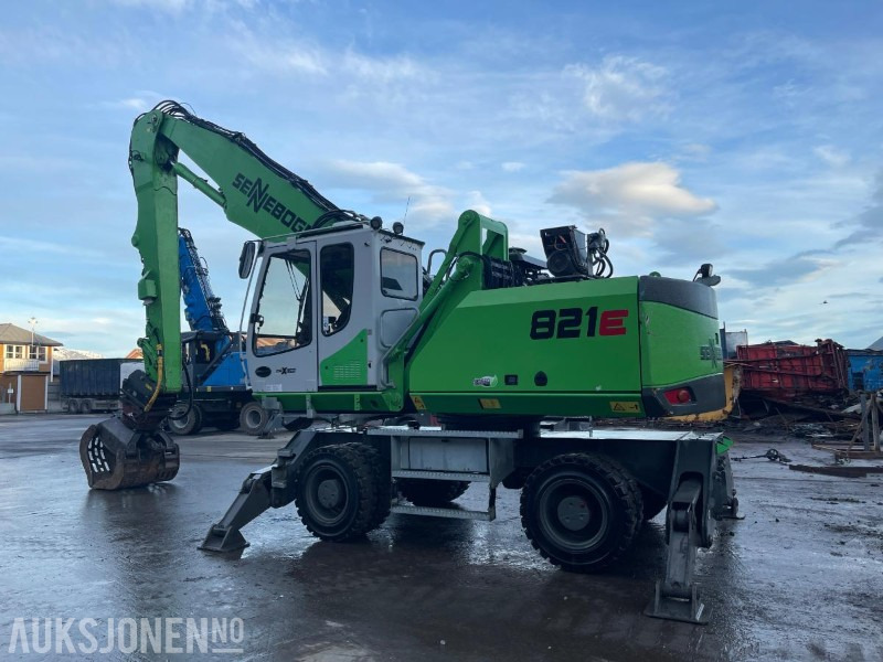 2015 Sennebogen 821M Hjulgraver med hevbar hytte, roterende sorterings klype, leveres med ny sertifisering - Rýpadlo: obrázek 4 2015 Sennebogen 821M Hjulgraver med hevbar hytte, roterende sorterings klype, leveres med ny sertifisering - Rýpadlo: obrázek 4
