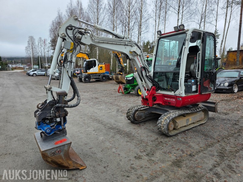 2015 Takeuchi TB230 minigraver 2,8 T SMP rototilt - Mini rýpadlo: obrázek 1 2015 Takeuchi TB230 minigraver 2,8 T SMP rototilt - Mini rýpadlo: obrázek 1