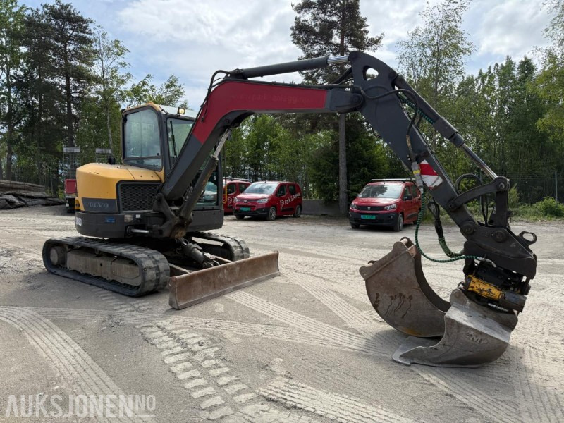 2015 Volvo ECR58D BELTEGRAVER ROTORTILT 2 SKUFFER SERVICEHISTORIKK. - Rýpadlo: obrázek 2 2015 Volvo ECR58D BELTEGRAVER ROTORTILT 2 SKUFFER SERVICEHISTORIKK. - Rýpadlo: obrázek 2