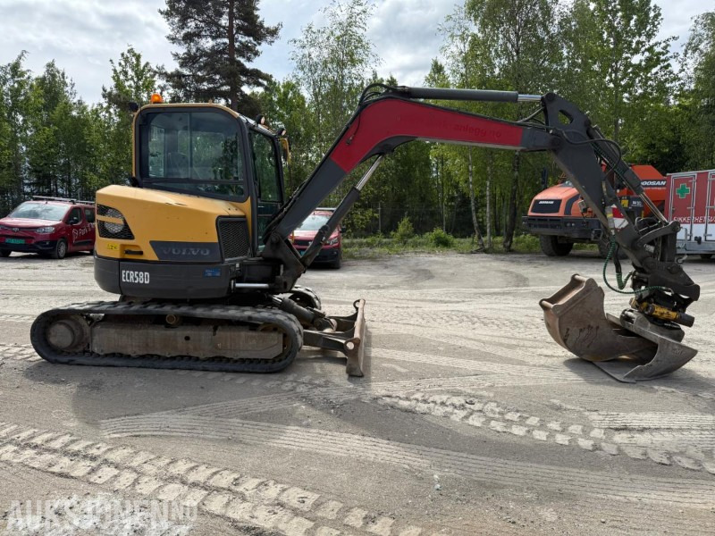 2015 Volvo ECR58D BELTEGRAVER ROTORTILT 2 SKUFFER SERVICEHISTORIKK. - Rýpadlo: obrázek 4 2015 Volvo ECR58D BELTEGRAVER ROTORTILT 2 SKUFFER SERVICEHISTORIKK. - Rýpadlo: obrázek 4