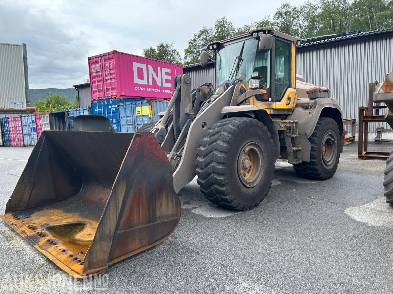 2015 Volvo L120H hjullaster med skuffe - Kolový nakladač: obrázek 1 2015 Volvo L120H hjullaster med skuffe - Kolový nakladač: obrázek 1