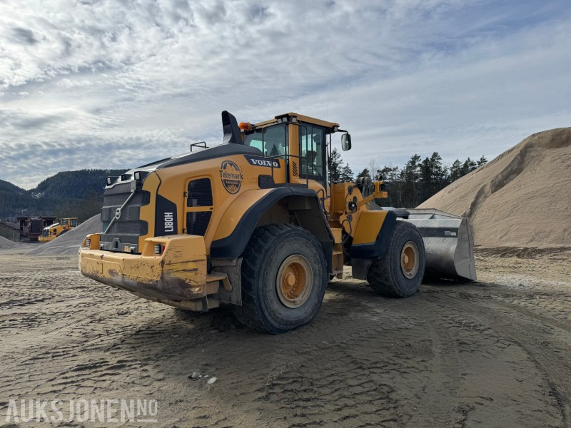 2015 Volvo L180H Hjullaster - Spakestyring - Sentralsmøring - Kolový nakladač: obrázek 5 2015 Volvo L180H Hjullaster - Spakestyring - Sentralsmøring - Kolový nakladač: obrázek 5