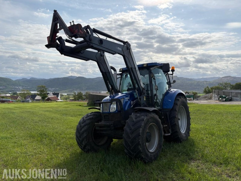 2016 New Holland T6.160 AC 50kmt med frontlaster - Traktor: obrázek 1 2016 New Holland T6.160 AC 50kmt med frontlaster - Traktor: obrázek 1