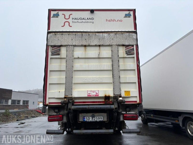 2017 DAF CF 440 6x2 FAN kjøle/frys skapbil. Supra1250 kjøl. 21paller. - Skříňový nákladní auto: obrázek 4 2017 DAF CF 440 6x2 FAN kjøle/frys skapbil. Supra1250 kjøl. 21paller. - Skříňový nákladní auto: obrázek 4