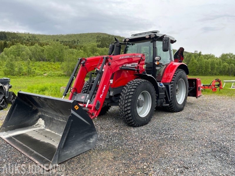 2017 Massey Ferguson 6714 S Dyna VT * Eu Godkjent * 2504 Timer * - Traktor: obrázek 2 2017 Massey Ferguson 6714 S Dyna VT * Eu Godkjent * 2504 Timer * - Traktor: obrázek 2