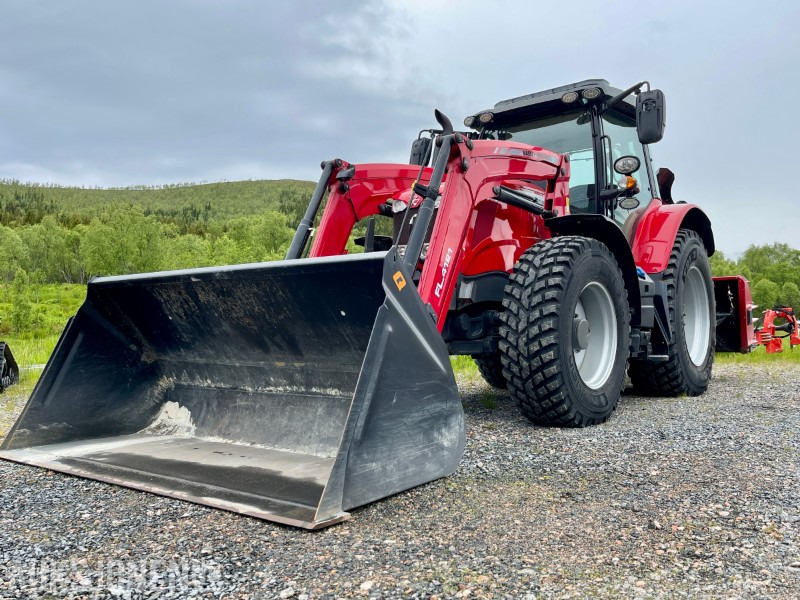 2017 Massey Ferguson 6714 S Dyna VT * Eu Godkjent * 2504 Timer * - Traktor: obrázek 1 2017 Massey Ferguson 6714 S Dyna VT * Eu Godkjent * 2504 Timer * - Traktor: obrázek 1