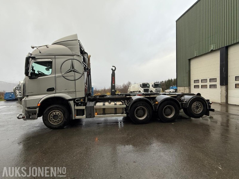 2017 Mercedes-Benz AROCS 3258 Krokbil 8X4 - Hiab 22T - Påkostet - export - 330000KM - Hákový nosič kontejnerů: obrázek 2 2017 Mercedes-Benz AROCS 3258 Krokbil 8X4 - Hiab 22T - Påkostet - export - 330000KM - Hákový nosič kontejnerů: obrázek 2