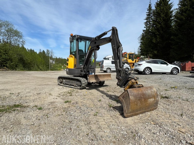 2017 Volvo ECR25D m/Engcon tiltrotator, SE-klype, 3 skuffer, vibroplate, 891 timer, Minigraver - Mini rýpadlo: obrázek 4 2017 Volvo ECR25D m/Engcon tiltrotator, SE-klype, 3 skuffer, vibroplate, 891 timer, Minigraver - Mini rýpadlo: obrázek 4