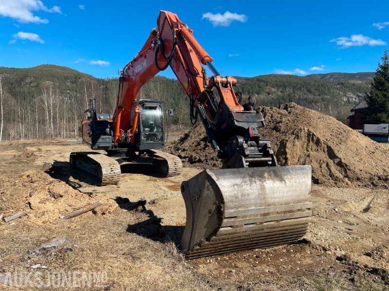 2018 Hitachi ZX210 LC-6/Rototilt/OilQuick/Leica GPS/Kamera/LED - Rýpadlo: obrázek 2 2018 Hitachi ZX210 LC-6/Rototilt/OilQuick/Leica GPS/Kamera/LED - Rýpadlo: obrázek 2