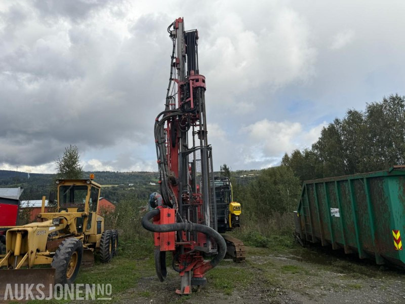 2018 Sandvik Ranger DX800I borerigg. - Vrtná souprava: obrázek 2 2018 Sandvik Ranger DX800I borerigg. - Vrtná souprava: obrázek 2