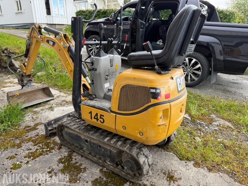 2019 Cat 300,9 D minigraver med veltebøyle og pusseskuffe - Mini rýpadlo: obrázek 4 2019 Cat 300,9 D minigraver med veltebøyle og pusseskuffe - Mini rýpadlo: obrázek 4