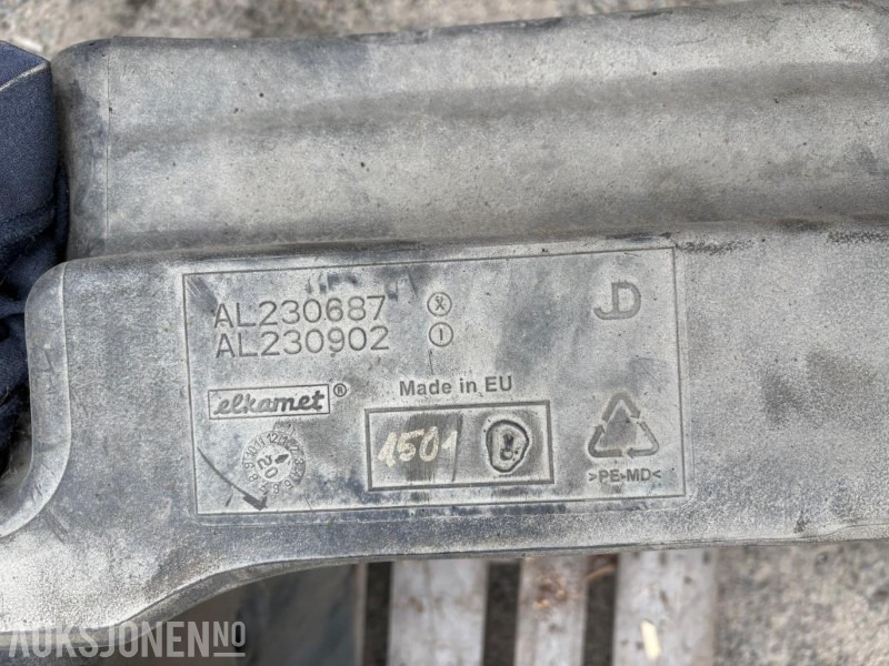 2020 Dieseltank til John Deere 6215 - Traktor: obrázek 3 2020 Dieseltank til John Deere 6215 - Traktor: obrázek 3