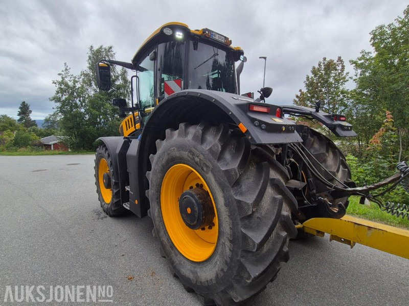 2020 JCB Fastrac 8330, 65 km/t, 1700 timer - Traktor: obrázek 3 2020 JCB Fastrac 8330, 65 km/t, 1700 timer - Traktor: obrázek 3