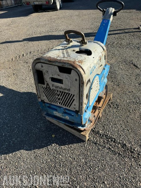 2020 Weber CR7 Vibroplate 475kg - Válec: obrázek 1 2020 Weber CR7 Vibroplate 475kg - Válec: obrázek 1