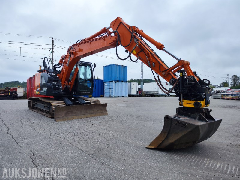 2021 Hitachi ZX135US-6 med 3D maskinstyring, tiltrotator og 3 skuffer - Rýpadlo: obrázek 4 2021 Hitachi ZX135US-6 med 3D maskinstyring, tiltrotator og 3 skuffer - Rýpadlo: obrázek 4