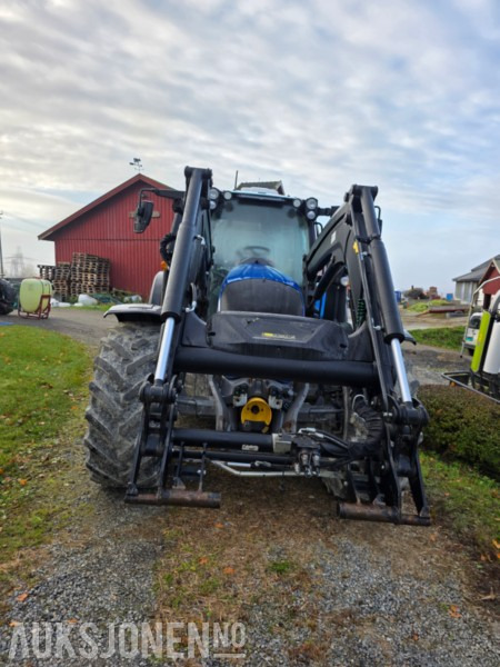 2021 Valtra N174 med lesseapparat - Traktor: obrázek 3 2021 Valtra N174 med lesseapparat - Traktor: obrázek 3