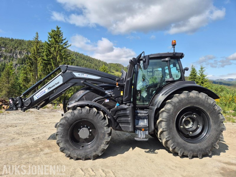 2021 Valtra T 234 VERSU med laster og front hydraulikk / PTO - Traktor: obrázek 2 2021 Valtra T 234 VERSU med laster og front hydraulikk / PTO - Traktor: obrázek 2