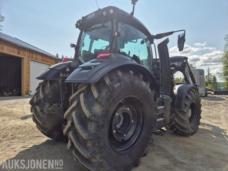 2021 Valtra T 234 VERSU med laster og front hydraulikk / PTO - Traktor: obrázek 5 2021 Valtra T 234 VERSU med laster og front hydraulikk / PTO - Traktor: obrázek 5