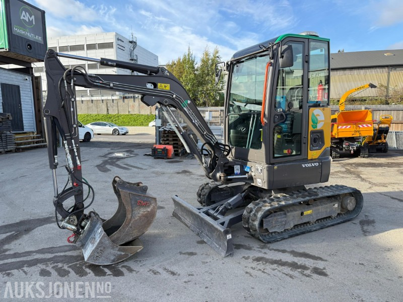2021 Volvo JECR25D elektrisk minigraver, 2 skuffer, skjær, lav timetall, Steelwrist, LED - Mini rýpadlo: obrázek 1 2021 Volvo JECR25D elektrisk minigraver, 2 skuffer, skjær, lav timetall, Steelwrist, LED - Mini rýpadlo: obrázek 1