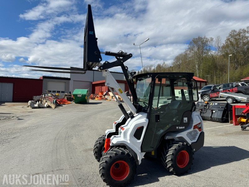 2022 Bobcat L23 kompaktlaster med skuffe, gafler og hydraulisksnøskjær - Smykový nakladač: obrázek 3 2022 Bobcat L23 kompaktlaster med skuffe, gafler og hydraulisksnøskjær - Smykový nakladač: obrázek 3