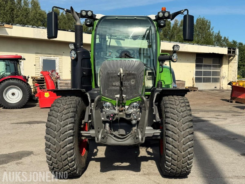 2022 Fendt 314 Vario DP 152 hk | serviceavtale | trinnløs girkasse | 12" FendtONE terminal | forakselfjæring | luftbrems - Traktor: obrázek 2 2022 Fendt 314 Vario DP 152 hk | serviceavtale | trinnløs girkasse | 12" FendtONE terminal | forakselfjæring | luftbrems - Traktor: obrázek 2