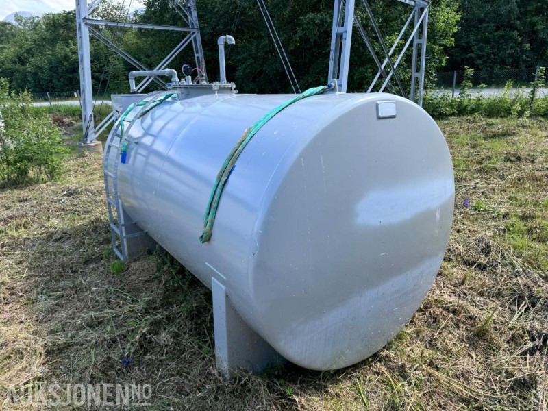 2022 Veratank 10.000 Liter - Dieseltank - Ståltank med dobbelvegg - HDM 80 eco Box - Piusi slangetrommel 10 m slange - OCIO Overfyllingsvern - Stavební zařízení: obrázek 4 2022 Veratank 10.000 Liter - Dieseltank - Ståltank med dobbelvegg - HDM 80 eco Box - Piusi slangetrommel 10 m slange - OCIO Overfyllingsvern - Stavební zařízení: obrázek 4