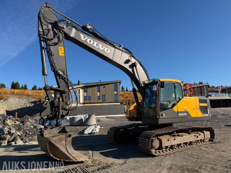 2022 Volvo EC220ELL - SMP TILTROTATOR-GPS-SERVICEHISTORIKK - 3013T - Rýpadlo: obrázek 1 2022 Volvo EC220ELL - SMP TILTROTATOR-GPS-SERVICEHISTORIKK - 3013T - Rýpadlo: obrázek 1