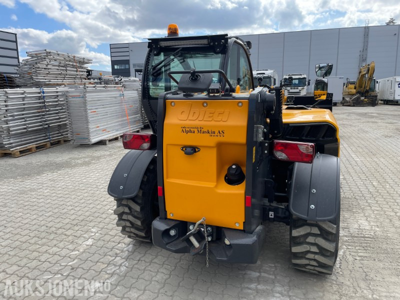 Dieci Apollo 26.6 Hyd pll gaffel skuffe og løftekrok - Teleskopický manipulátor: obrázek 4 Dieci Apollo 26.6 Hyd pll gaffel skuffe og løftekrok - Teleskopický manipulátor: obrázek 4