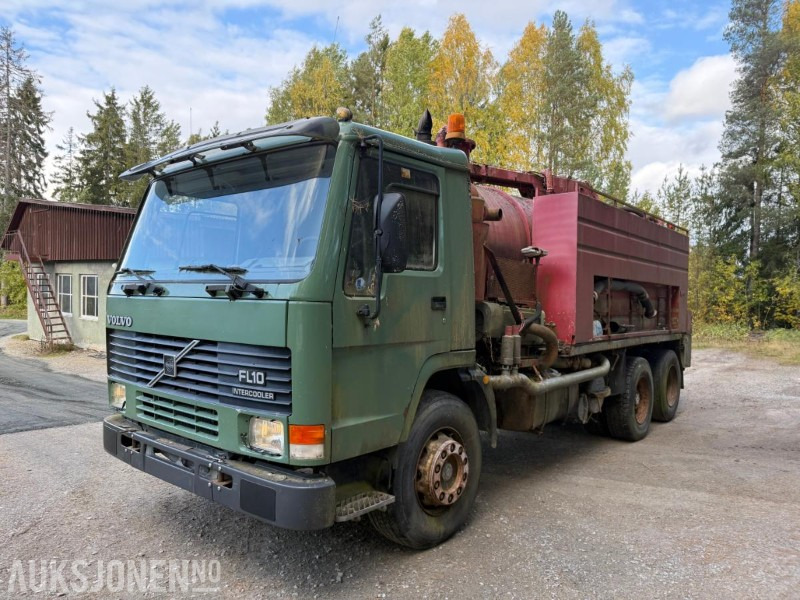 1986 Volvo FL10 Intercooler 6x2 med Müller Umwelttechnik slamsuger/spylepåbygg - Komunální/ Speciální technika: obrázek 1 1986 Volvo FL10 Intercooler 6x2 med Müller Umwelttechnik slamsuger/spylepåbygg - Komunální/ Speciální technika: obrázek 1