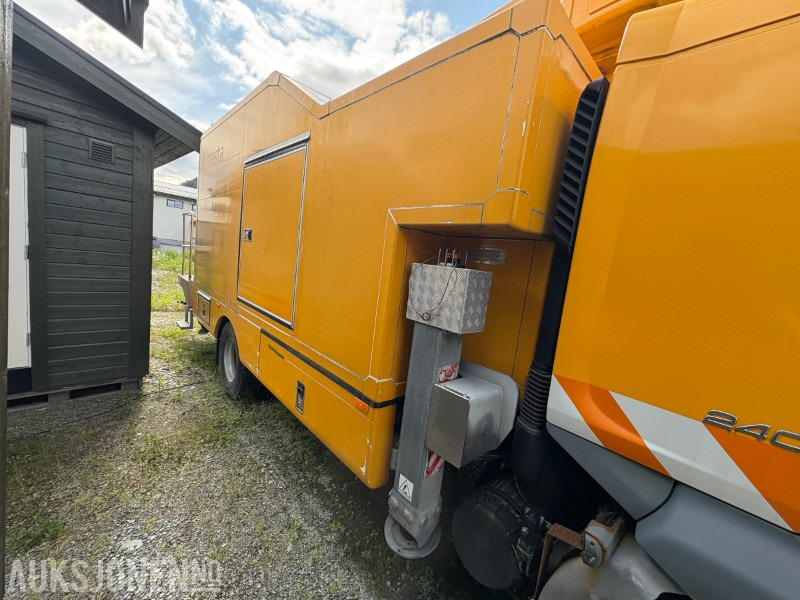 2008 Volvo FL-240 liftbil med stort oppholdsrom i skap - tørkeskap m.m. - Komunální/ Speciální technika: obrázek 3 2008 Volvo FL-240 liftbil med stort oppholdsrom i skap - tørkeskap m.m. - Komunální/ Speciální technika: obrázek 3