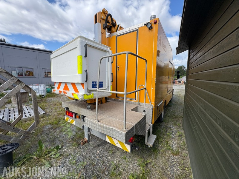 2008 Volvo FL-240 liftbil med stort oppholdsrom i skap - tørkeskap m.m. - Komunální/ Speciální technika: obrázek 4 2008 Volvo FL-240 liftbil med stort oppholdsrom i skap - tørkeskap m.m. - Komunální/ Speciální technika: obrázek 4