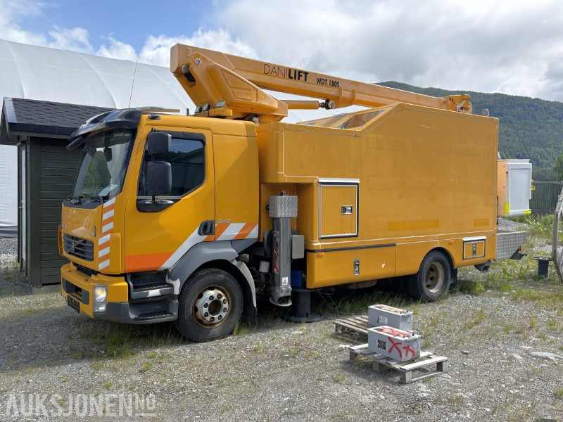 2008 Volvo FL-240 liftbil med stort oppholdsrom i skap - tørkeskap m.m. - Komunální/ Speciální technika: obrázek 1 2008 Volvo FL-240 liftbil med stort oppholdsrom i skap - tørkeskap m.m. - Komunální/ Speciální technika: obrázek 1