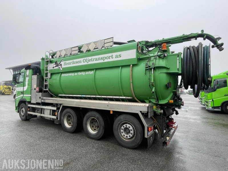 2010 VOLVO FH500 8X4 INTERCONSULT SS2343 BST3-17CR ADR SLAMSUGER MED HØYTRYKKSPYLER - 203576 KM. - Komunální/ Speciální technika: obrázek 5 2010 VOLVO FH500 8X4 INTERCONSULT SS2343 BST3-17CR ADR SLAMSUGER MED HØYTRYKKSPYLER - 203576 KM. - Komunální/ Speciální technika: obrázek 5