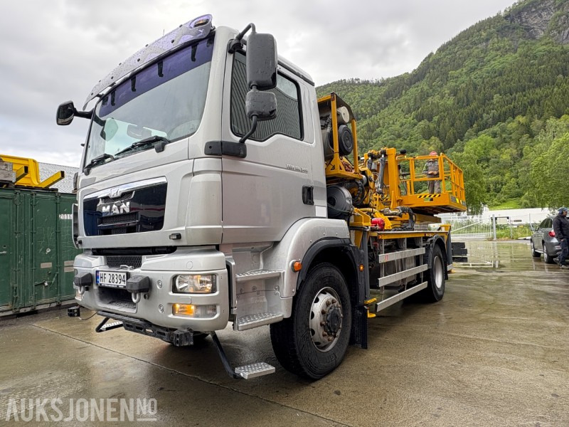 2014 MAN TGM 18.340 Normet Esslift 810 liftbil - 15 888 km - Komunální/ Speciální technika: obrázek 1 2014 MAN TGM 18.340 Normet Esslift 810 liftbil - 15 888 km - Komunální/ Speciální technika: obrázek 1