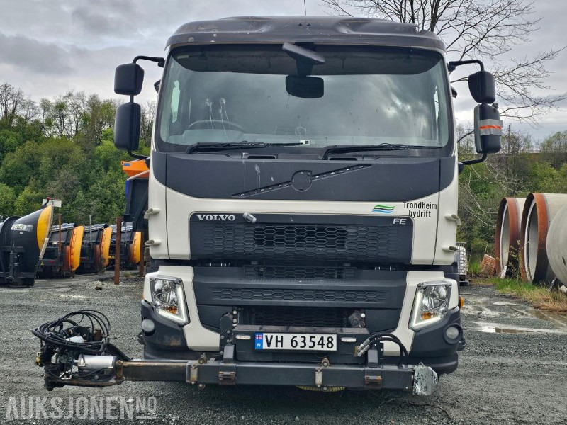 2014 Volvo FE Feiebil med Bucher Schörling CityFant 6000 påbygg/Komplett feiesystem - Komunální/ Speciální technika: obrázek 2 2014 Volvo FE Feiebil med Bucher Schörling CityFant 6000 påbygg/Komplett feiesystem - Komunální/ Speciální technika: obrázek 2