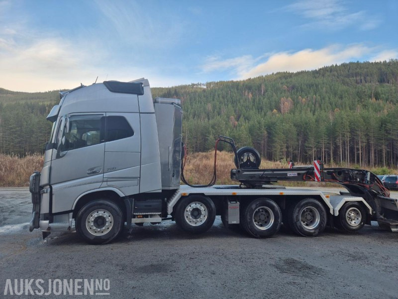 2017 Volvo FH 16 / 750, 8x4+2 Tungtrekker med 2019 Vang 3+1 akslet brønnhenger - Komunální/ Speciální technika: obrázek 2 2017 Volvo FH 16 / 750, 8x4+2 Tungtrekker med 2019 Vang 3+1 akslet brønnhenger - Komunální/ Speciální technika: obrázek 2