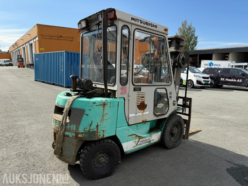 1993 Mitsubishi FD25 Gaffeltruck – 2,5 tonn - Manipulační technika: obrázek 3 1993 Mitsubishi FD25 Gaffeltruck – 2,5 tonn - Manipulační technika: obrázek 3