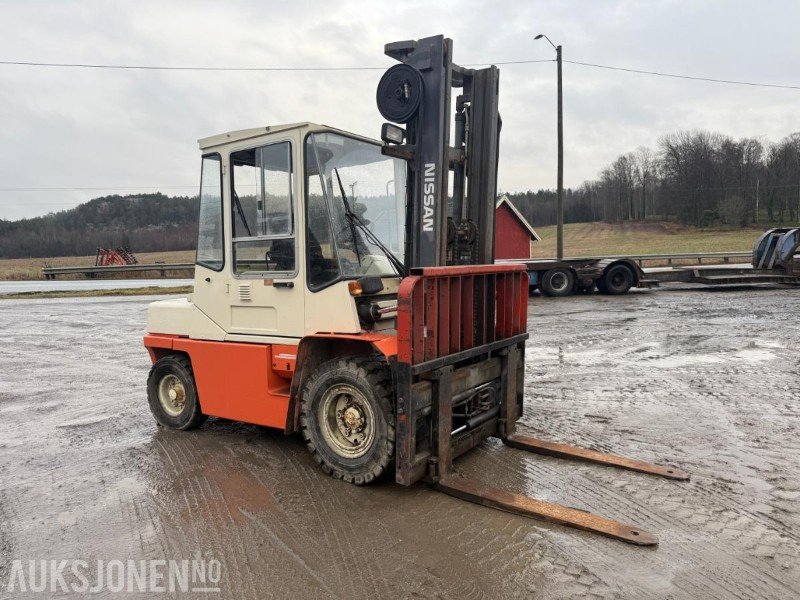 1997 Nissan WGF03A40 GAFFELTRUCK. - Manipulační technika: obrázek 2 1997 Nissan WGF03A40 GAFFELTRUCK. - Manipulační technika: obrázek 2