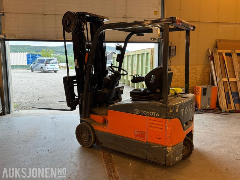 2005 Toyota 7FBEF15 gaffeltruck / 5 meter løftehøyde - Manipulační technika: obrázek 2 2005 Toyota 7FBEF15 gaffeltruck / 5 meter løftehøyde - Manipulační technika: obrázek 2
