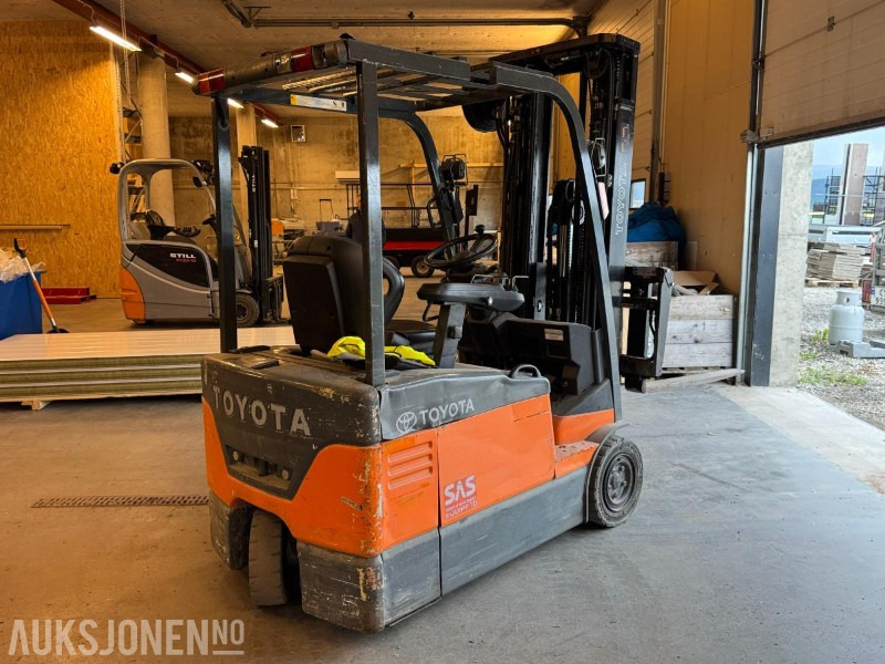 2005 Toyota 7FBEF15 gaffeltruck / 5 meter løftehøyde - Manipulační technika: obrázek 4 2005 Toyota 7FBEF15 gaffeltruck / 5 meter løftehøyde - Manipulační technika: obrázek 4